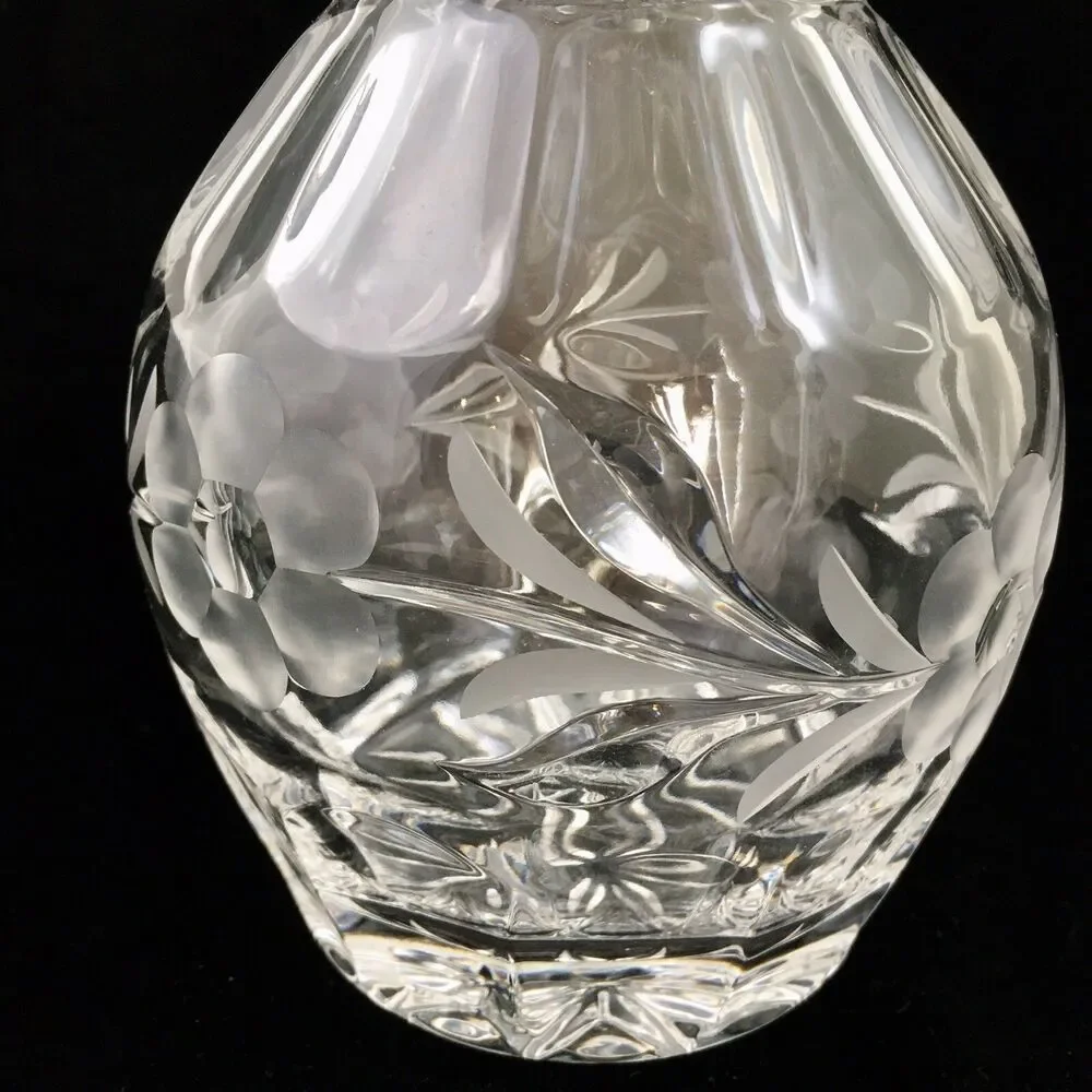 Gorham Crystal Wine Decanter 11” Tall “Spring Meadow” Clear
